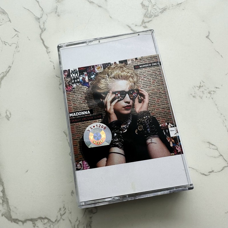 European American Pop Cassette - Audio Music Lyrics のレビューと価格
